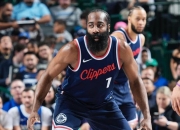 包含黄蜂惊艳全场，独行侠助攻爆棚，哈登逆转取胜！的词条