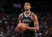 东契奇绝杀时刻，格林点燃赛场，篮网迎来胜利！