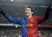 东契奇重返赛场，重要助攻首场状态出色，IG观众沸腾！上演精彩一战